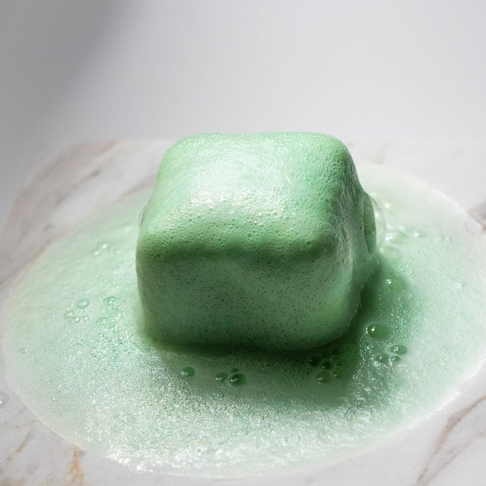 SHOWER STORY_OCULUS - Sculpted Volakas Marble Dish Tray__SAODTX1